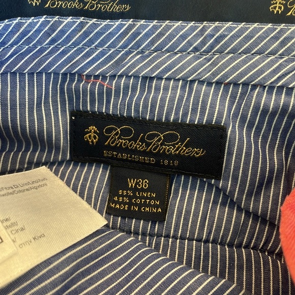 Brooks Brothers Men's Red Linen Shorts- 36w - Picture 3 of 5